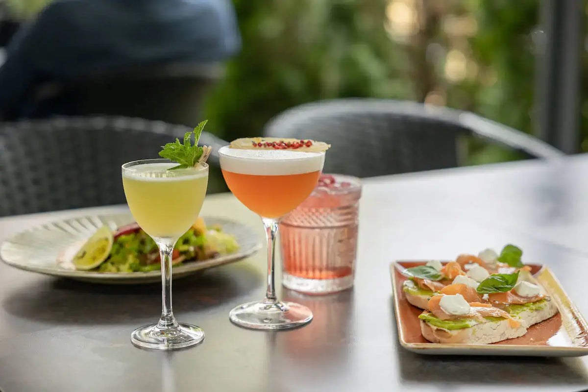 What to Eat With Peppermint Cocktails